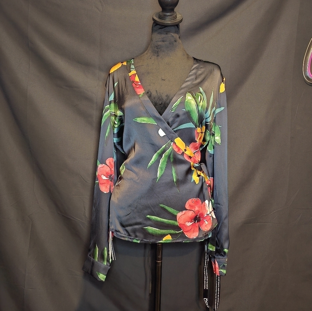 NWT JNSQ 100% Mulberry Silk Wrap Floral Pattern Blouse Available Sizes 10, 8… - Picture 3 of 10